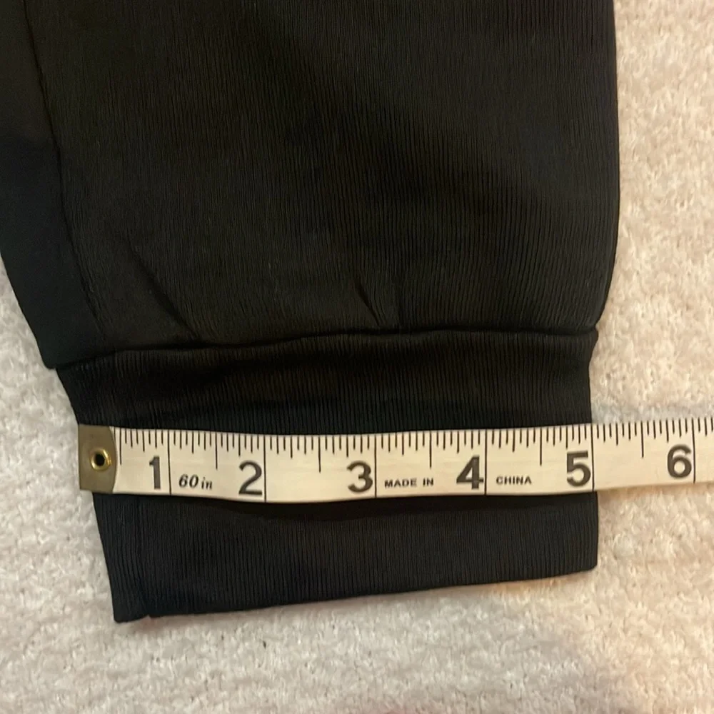NWT Runtz snakes and skull joggers